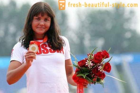 Larisa Ilchenko (avovedessä uinti): elämäkerta, henkilökohtaisen elämän ja urheilun saavutuksia