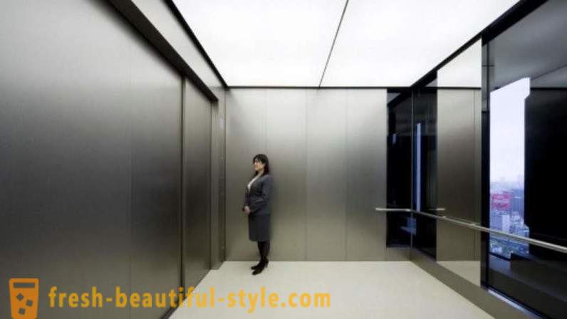 Japanissa, on parempi olla menemättä hissiin ensimmäiseen