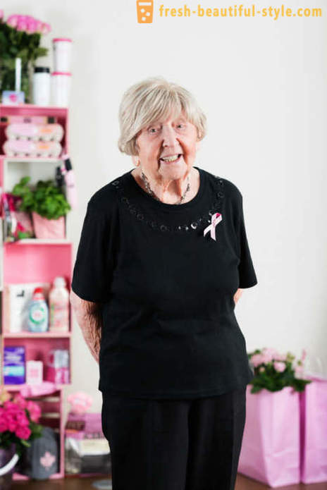 106-vuotias Dagny Carlsson Ruotsista - yliannostus female bloggaaja