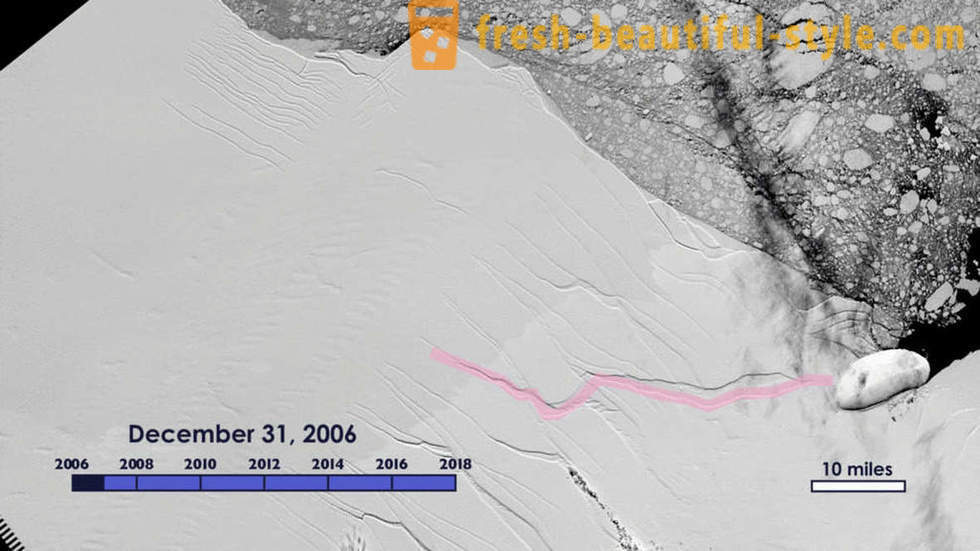 Jäävuori Antarktiksella katkaisi ala on yli kaksi Moskovan
