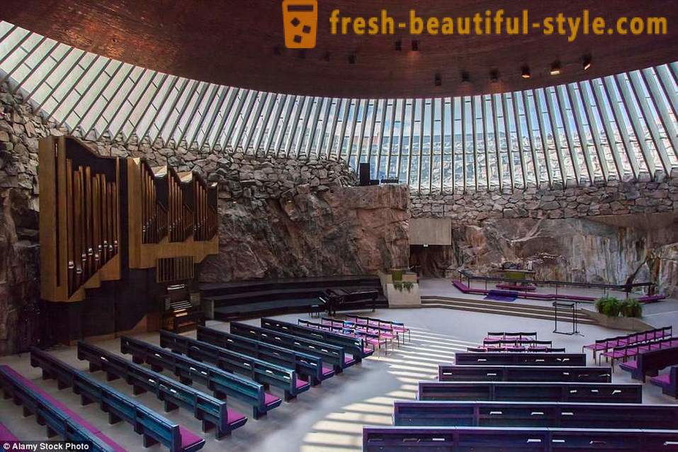 Maanalaisista kappelit futuristinen katedraalit: 15 kaikkein epätavallinen kirkoista maailmassa