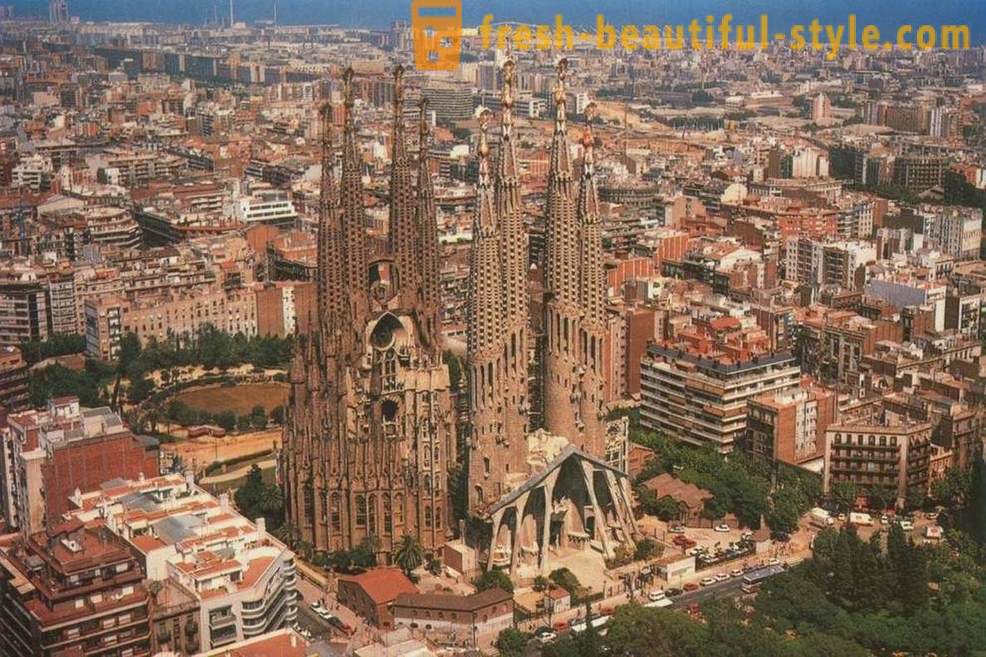 15 faktoja Espanja, joka tainnuttaa tulevien matkailijoiden ensimmäistä kertaa