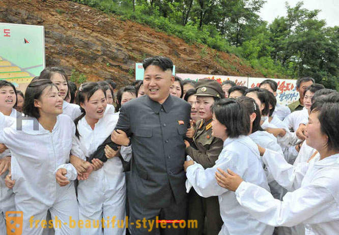 Suosikki naisten pohjoiskorealaisten
