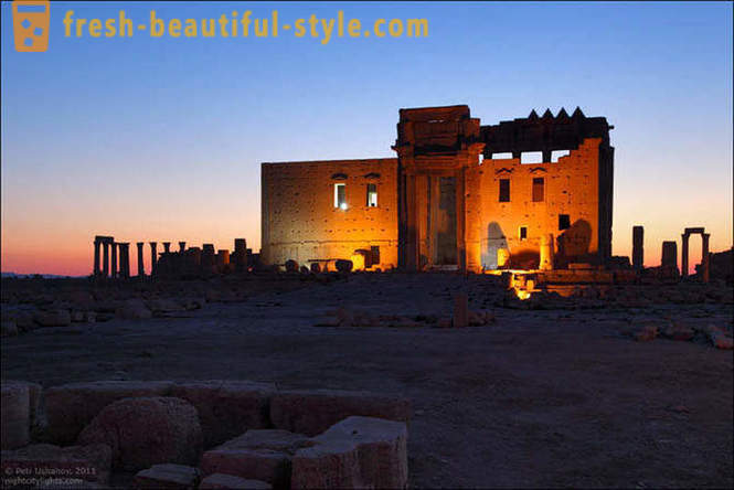 Palmyra - suuri kaupunki autiomaassa
