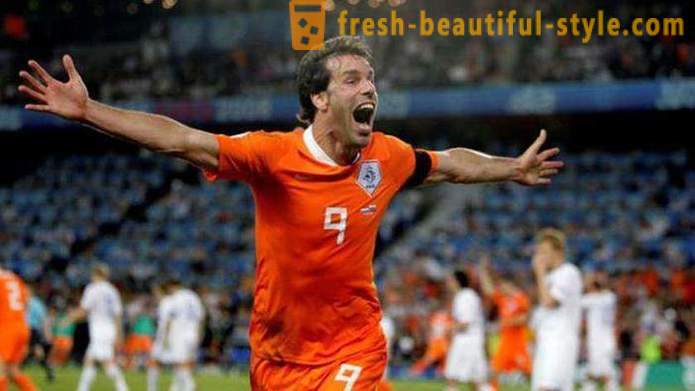 Jalkapalloilija Ruud Van Nistelrooy: kuvia, elämäkerta, paras tavoitteet