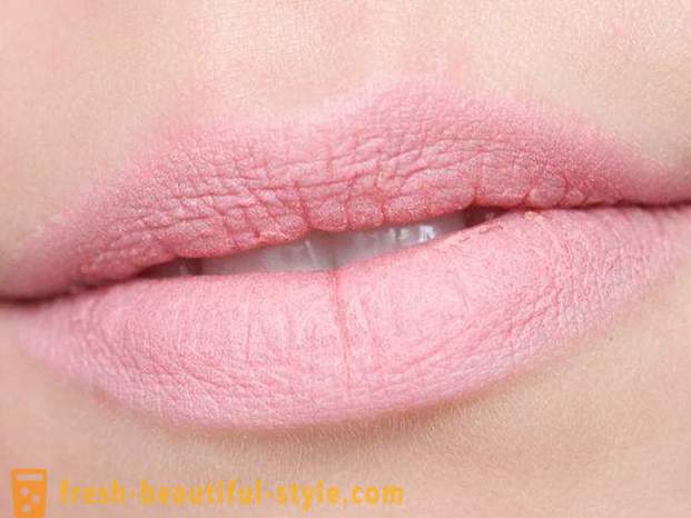 Matte huulipuna: salaisuudet tyylikäs meikkiä huulet