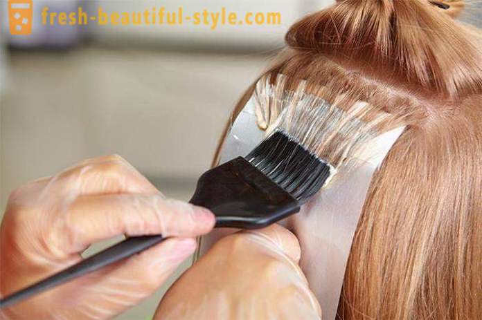 Miten vaalentaa hiuksia vahingoittamatta. Valkaisu vetyperoksidilla