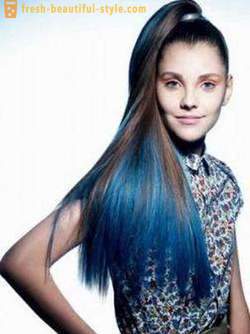 Sininen hiusten väri: miten saavuttaa todella kaunis väri?